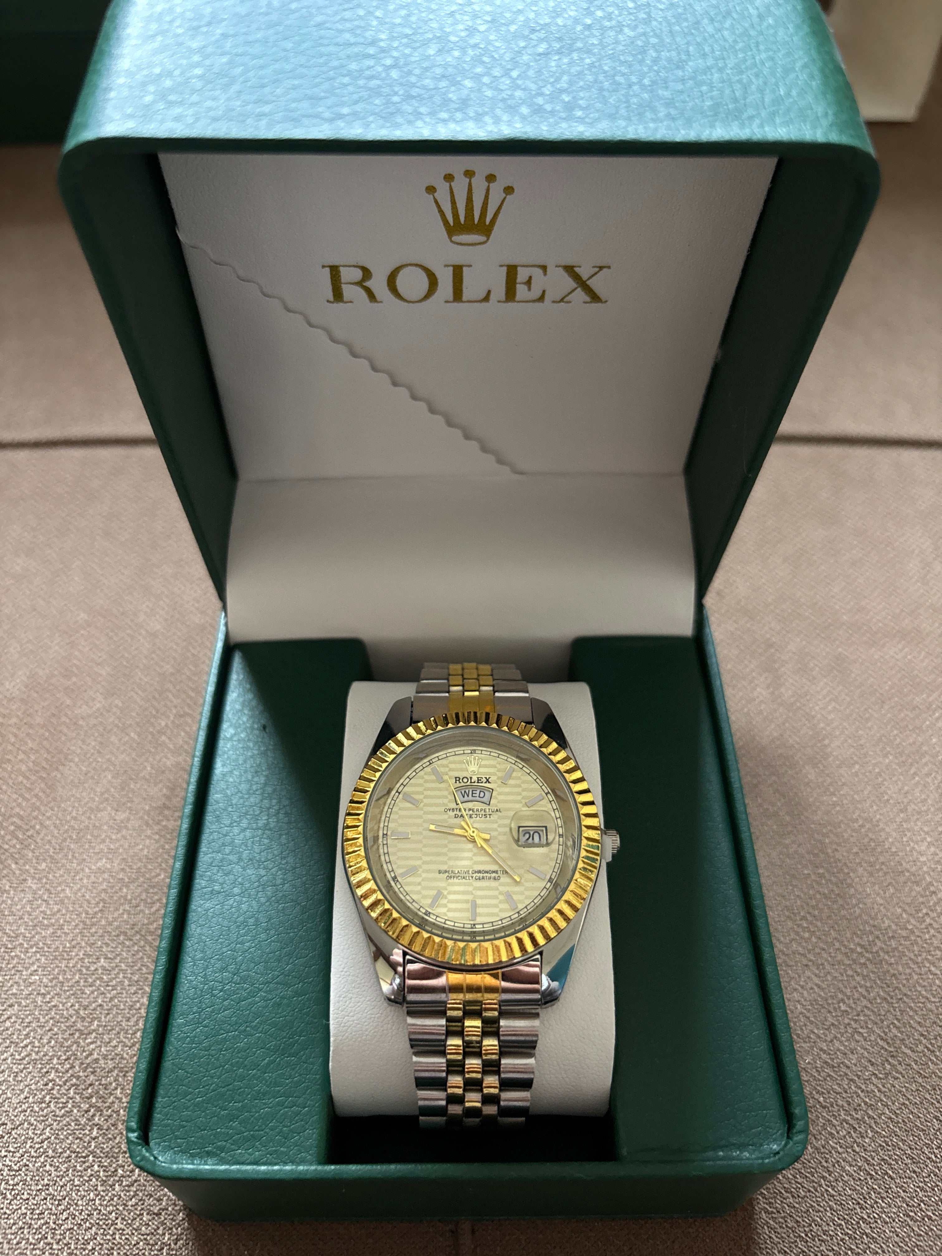 Oyster Perpetual Day Just - Gold and Grey