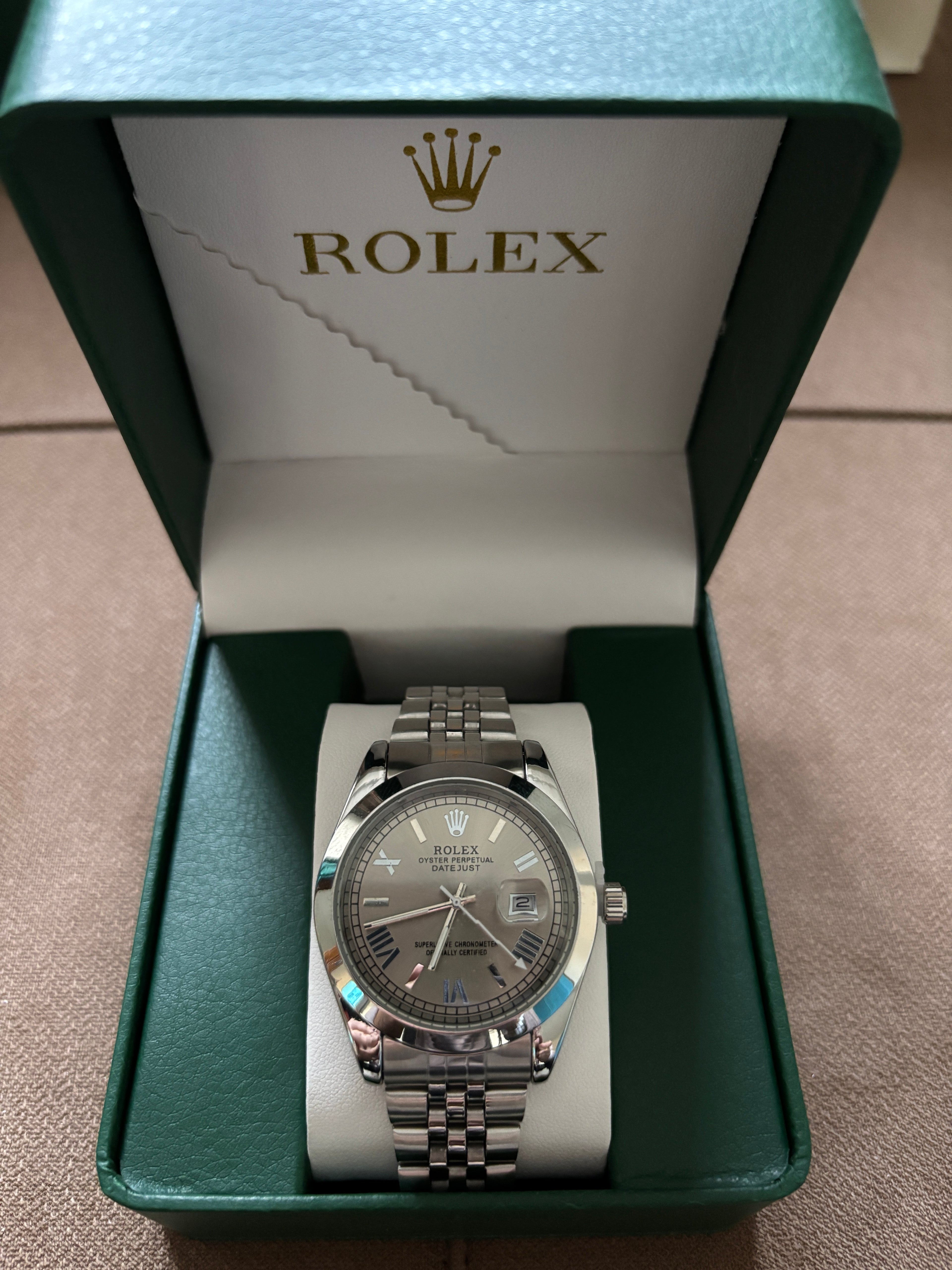 Oyster Perpetual Date Just - Champagne Gold